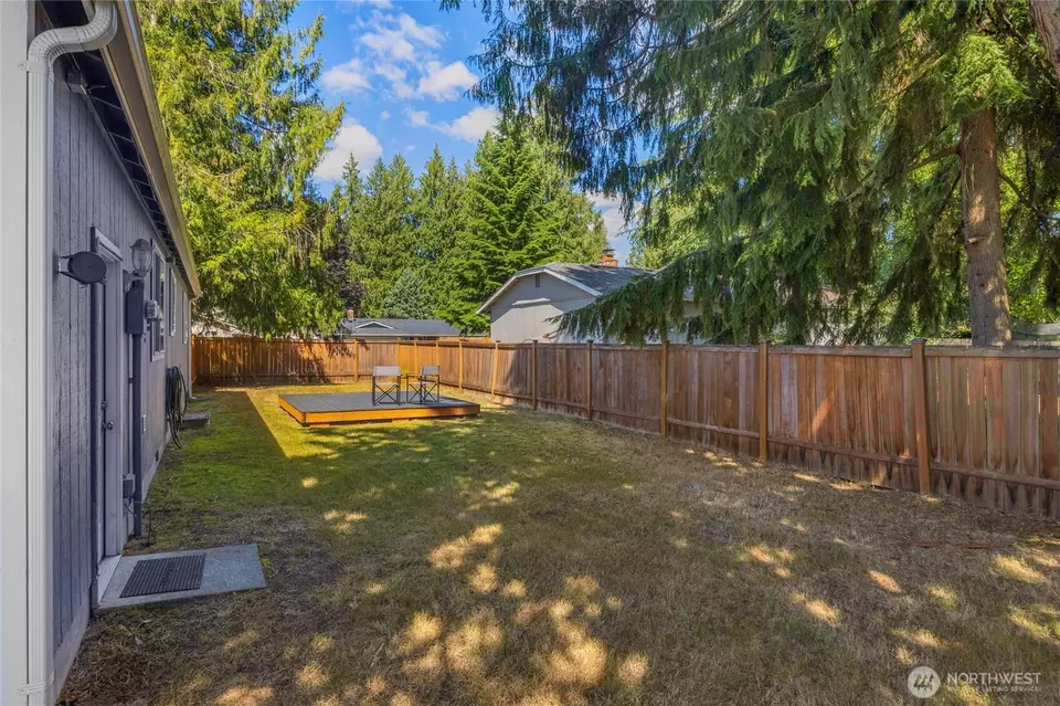 Exterior - 9311 58th Dr NE, Marysville, WA 98270 photo 5 of 8