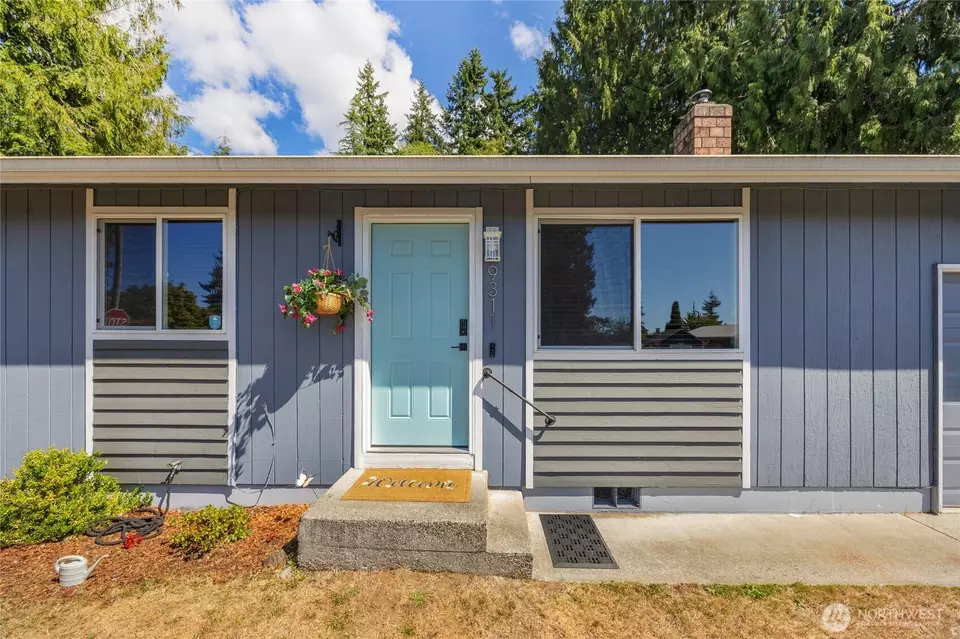 Exterior - 9311 58th Dr NE, Marysville, WA 98270 photo 6 of 8