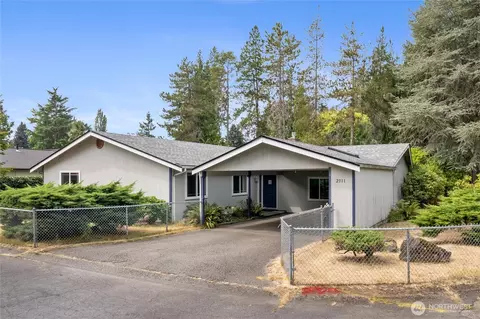 2311 Acadia Ct, Puyallup, WA 98374