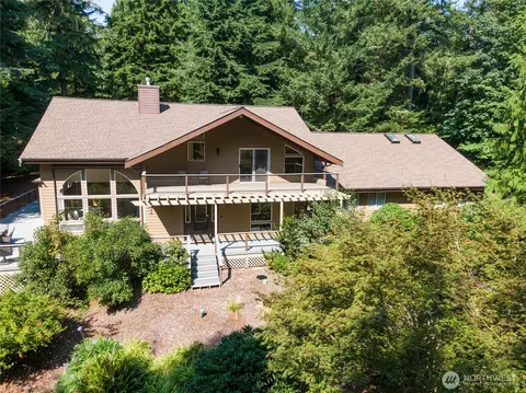 20 Bluebird Ln, Port Ludlow, WA 98365