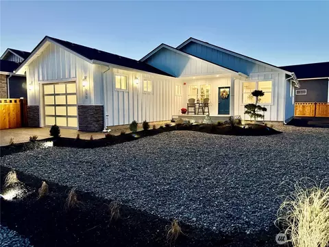 990 Alida Ct SE, Ocean Shores, WA 98569