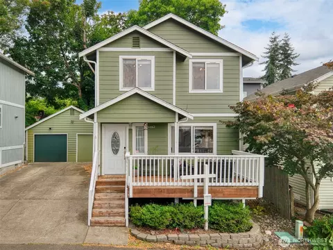 1612 Arvon Ave, Bremerton, WA 98312