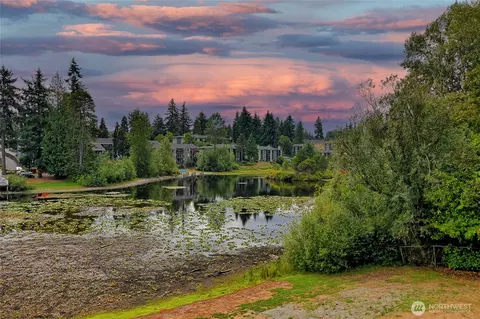 View/Area - 820 E Cady Rd #E304, Everett, WA 98203 photo 2 of 2
