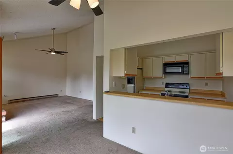 Living - 820 E Cady Rd #E304, Everett, WA 98203 photo 1 of 6