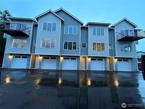 13249 Ambaum Blvd SW #C, Burien, WA 98146