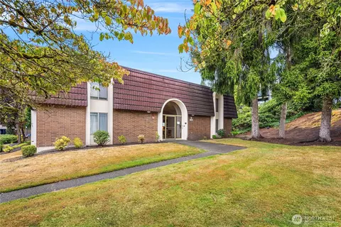 11206 NE 68th St #224, Kirkland, WA 98033