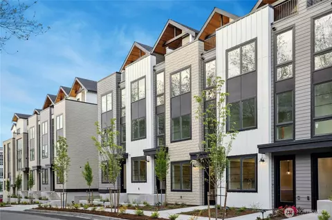 110 A 2nd St S, Kirkland, WA 98033