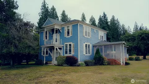 12418 212th St NE, Arlington, WA 98223