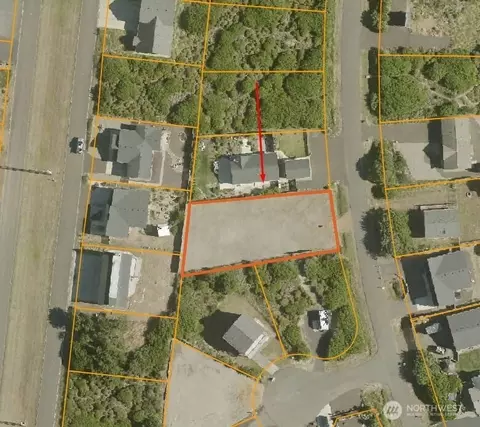 1075 Greenview Ave SW, Ocean Shores, WA 98569