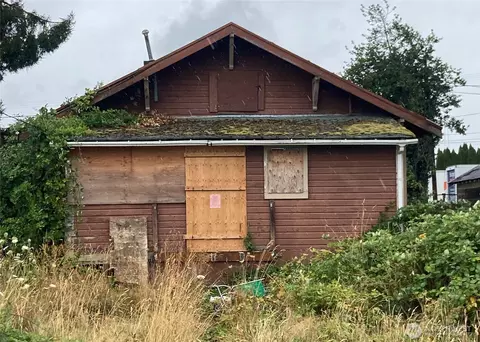 1006 S Gold St, Centralia, WA 98531
