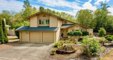 14903 NE 9th Pl, Bellevue, WA 98007