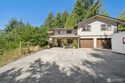 10888 W Horizon Ln SE, Port Orchard, WA 98367