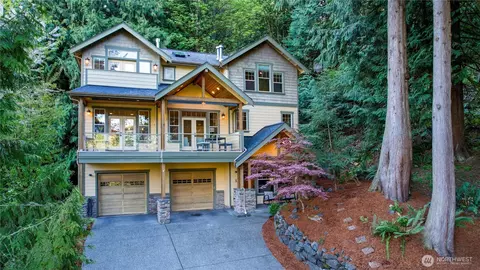 1 Valley View Cir, Bellingham, WA 98229