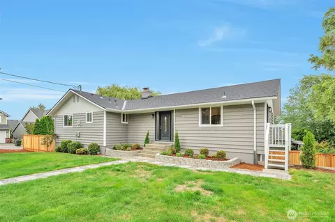 23805 140th Ave SE, Kent, WA 98042