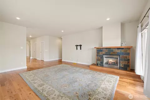 515 N Knapman Ave, Sequim, WA 98382 photo 8