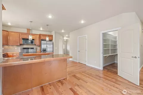 515 N Knapman Ave, Sequim, WA 98382 photo 5
