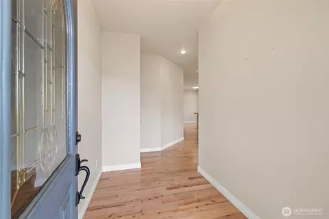 515 N Knapman Ave, Sequim, WA 98382 photo 3