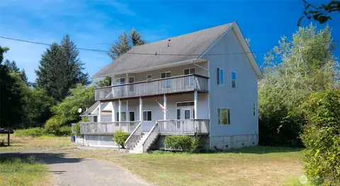 1487 Ocean Beach Rd, Hoquiam, WA 98550