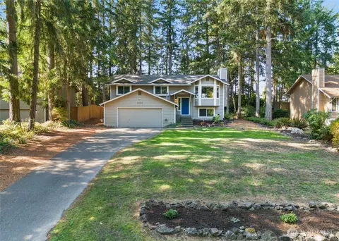 8065 Autumn Hills Pl NE, Bremerton, WA 98311