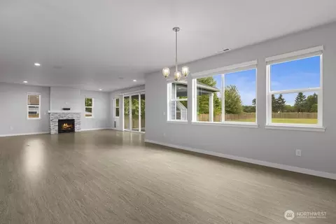 Living - 15210 Meade Mccumber Rd E, Sumner, WA 98390 photo 5 of 6