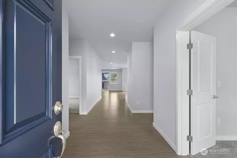 Entry Way - 15210 Meade Mccumber Rd E, Sumner, WA 98390 photo 1 of 1