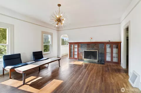 Living - 5947 Lawrence Rd, Everson, WA 98247 photo 1 of 3