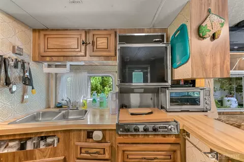 3013 Tower Rd, Maple Falls, WA 98266 photo 5