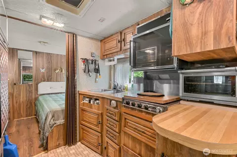 3013 Tower Rd, Maple Falls, WA 98266 photo 3