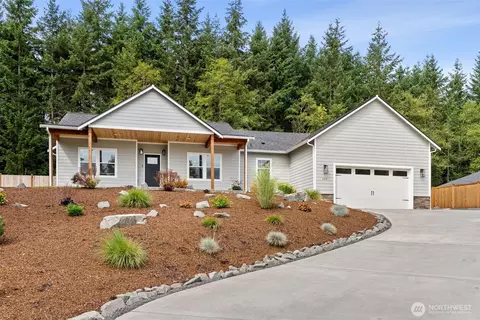 Exterior - 104 Sequoia Ln, Onalaska, WA 98570 photo 8 of 9