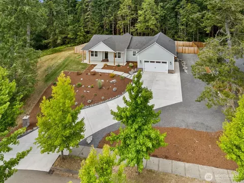View/Area - 104 Sequoia Ln, Onalaska, WA 98570 photo 1 of 5