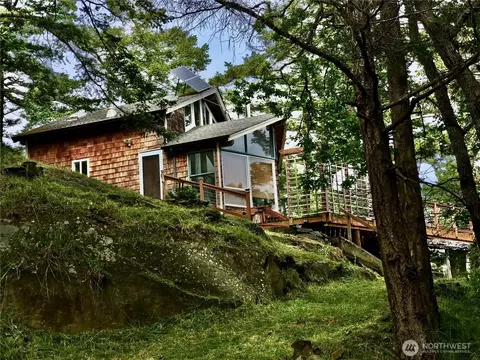 177 Vista Pl, Friday Harbor, WA 98250