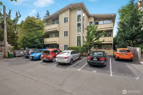 12348 33rd Ave NE, Seattle, WA 98125