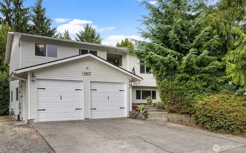 13807 Silver Firs Dr, Everett, WA 98208