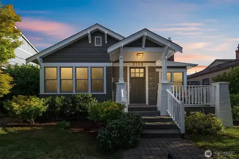 3759 SW Grayson St, Seattle, WA 98126