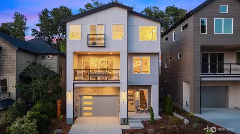 4548 23rd Ave SW, Seattle, WA 98106