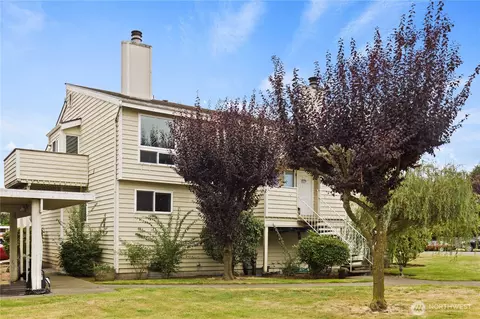 135 Mckean Ct #C, Enumclaw, WA 98022 photo 2