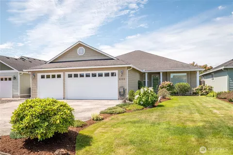 2285 Nicola Ln, Longview, WA 98632