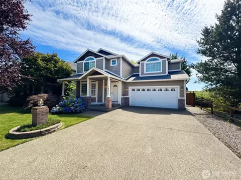 18415 106th St E, Bonney Lake, WA 98391