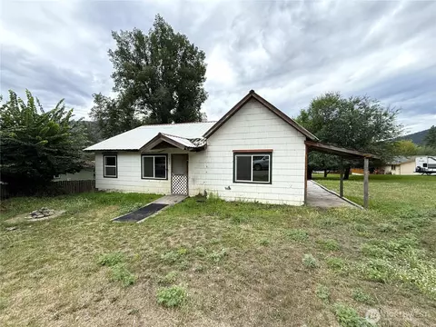 653 E 9th St, Republic, WA 99166