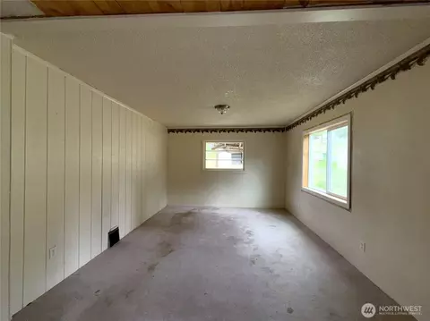 Living - 653 E 9th St, Republic, WA 99166 photo 2 of 3
