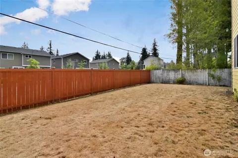 Exterior - 12414 29th Pl W, Everett, WA 98204 photo 4 of 5