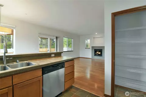Living - 12414 29th Pl W, Everett, WA 98204 photo 11 of 11