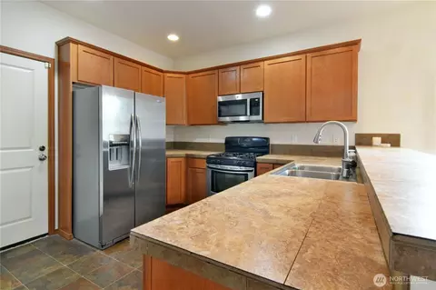 Kitchen - 12414 29th Pl W, Everett, WA 98204 photo 2 of 4