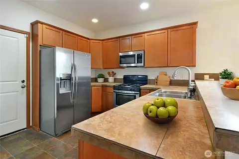 Kitchen - 12414 29th Pl W, Everett, WA 98204 photo 1 of 4