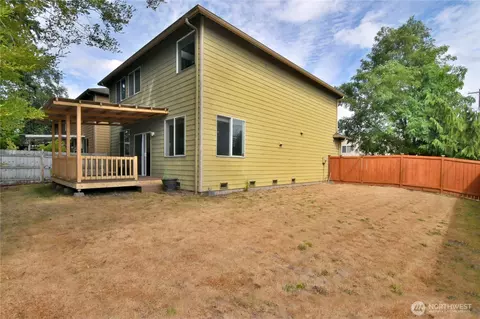 Exterior - 12414 29th Pl W, Everett, WA 98204 photo 3 of 5