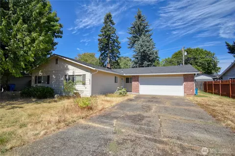 8618 NE Pierce Dr, Vancouver, WA 98662