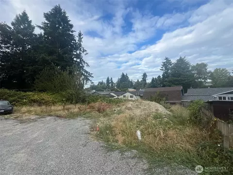 705 S 96th St, Tacoma, WA 98444