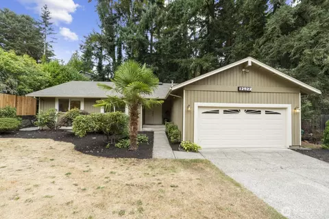 12522 NE 138th Pl, Kirkland, WA 98034