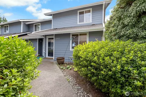 6502 109th St E, Puyallup, WA 98373