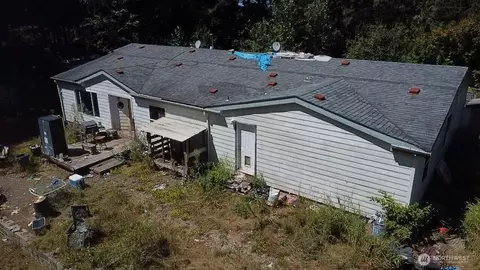 305 August Rd #75, Onalaska, WA 98570